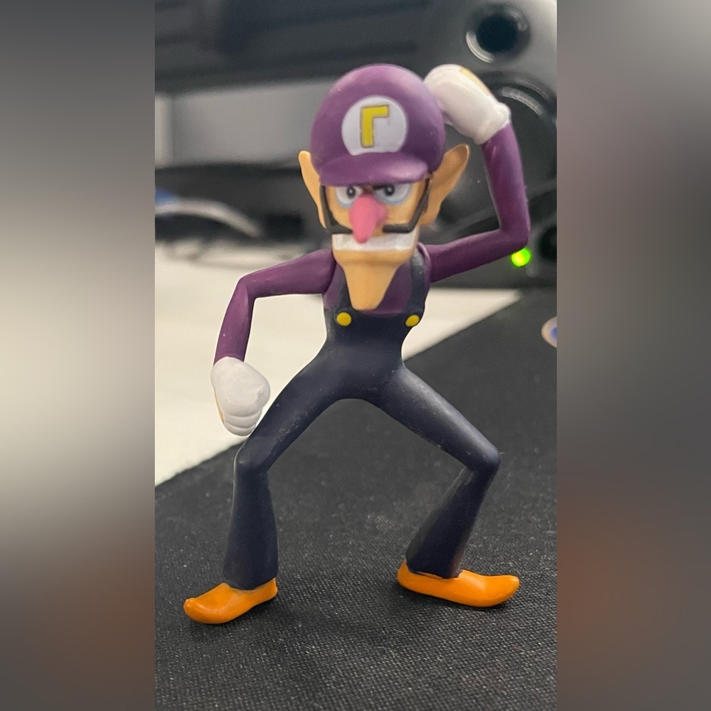 World of Nintendo Super Mario Waluigi 2.5" Figure Jakks Pacific 2014